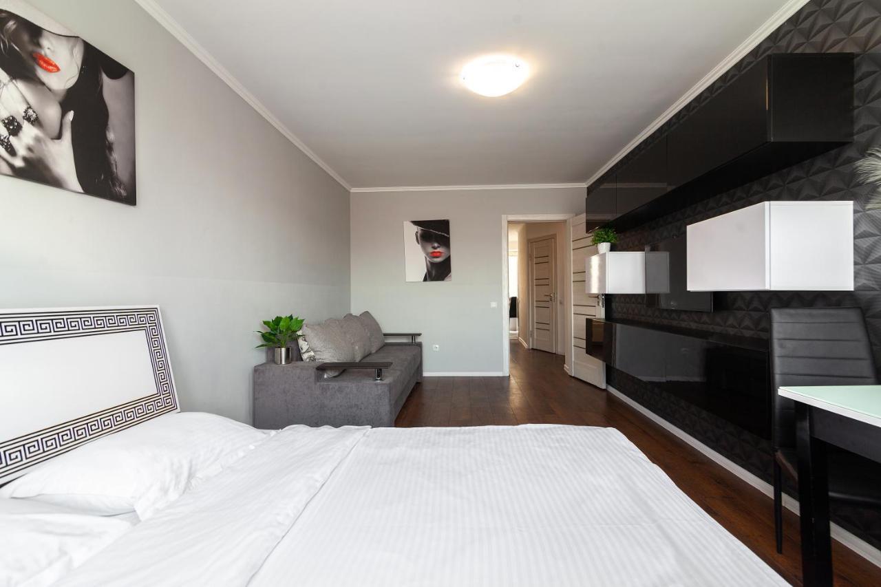 Leogrand Apartments On Svobody 리비프 외부 사진