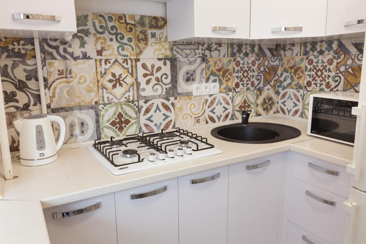 Leogrand Apartments On Svobody 리비프 외부 사진