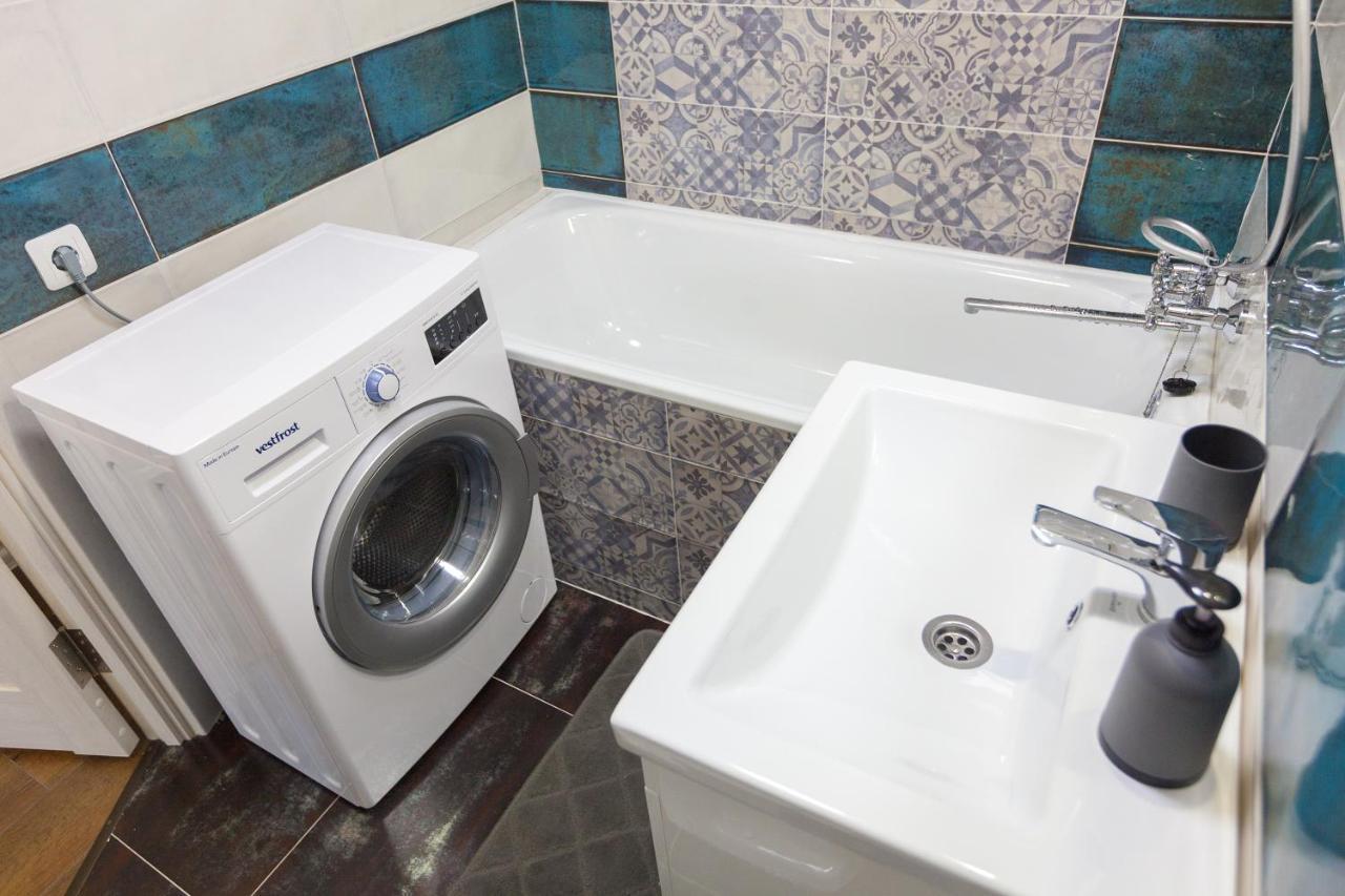 Leogrand Apartments On Svobody 리비프 외부 사진